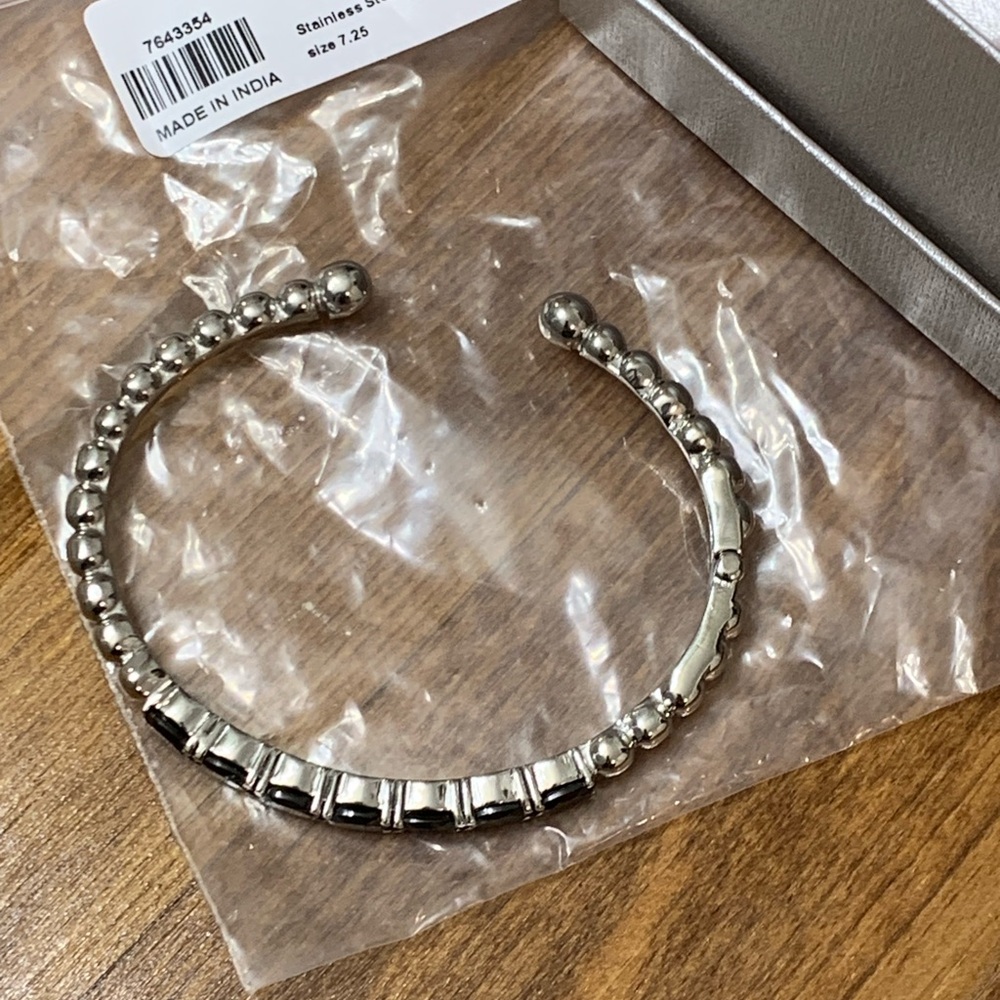 Thai Black Spinel Cuff Bracelet New - Picture 2 of 4